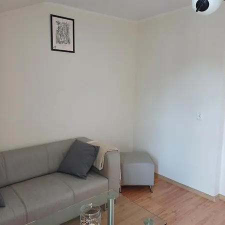 Na Poddaszu Apartment *